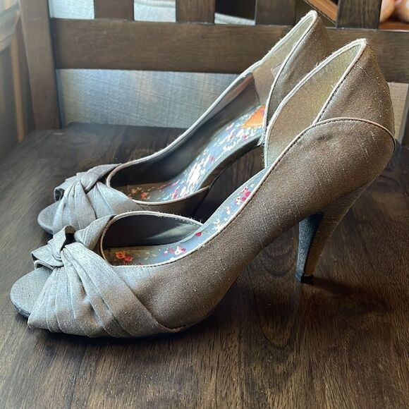 ROCKET DOG Open Toe Thai Silk Heels gray excellent condition size 8 - Picture 2 of 10